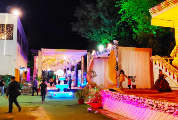 Golden Castle Party Lawns