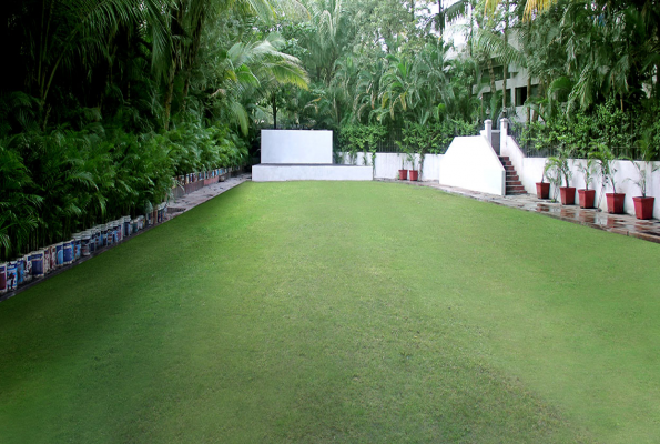Lawn at Hotel Kalasagar