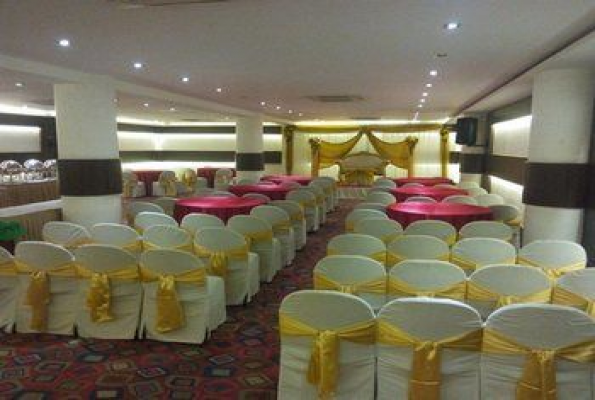 Boardroom at The Avenue Center Hotel