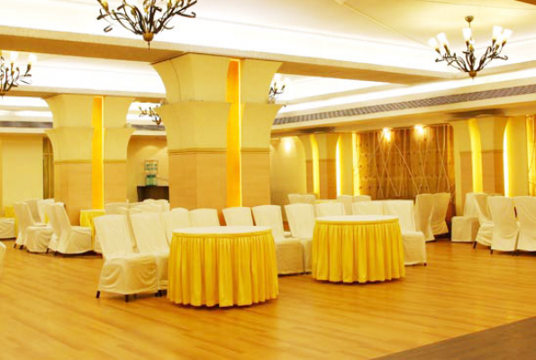 Royal Banquet at Hotel Royal Garden