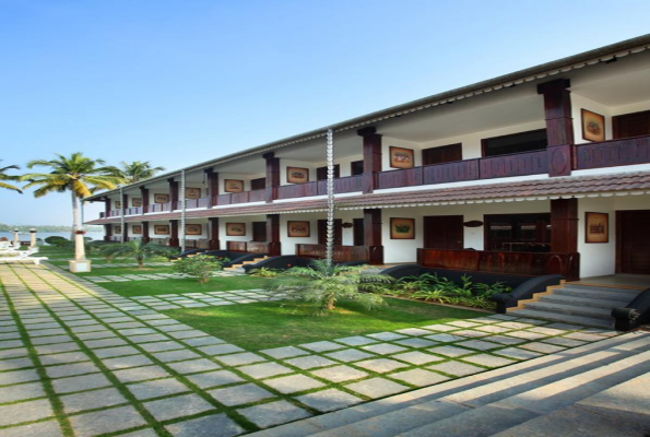 Multi Cuisine Restaurant at Sea Lagoon Health Resort