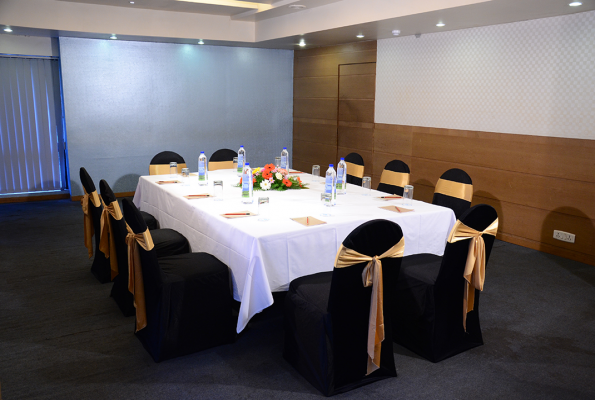 La Paz Gardens Beacon Hotel