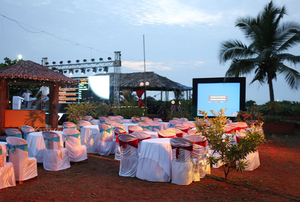 Huge Lawn at Paradise Village Beach Resort