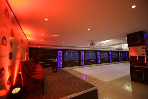 Savoury Business Hotel