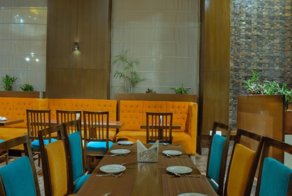 Saffron Multi Cuisine Restaurant at Hotel Almeida