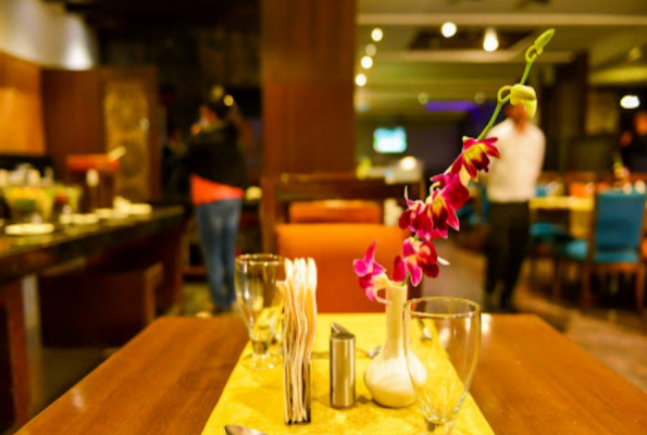 Saffron Multi Cuisine Restaurant at Hotel Almeida
