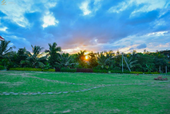 Golden Mile Resort