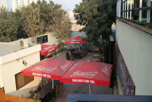 Courtyard at The Roadside