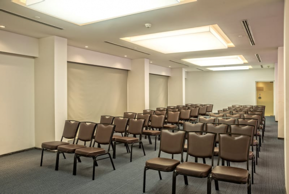 Meeting Room 1 at Hotel Kohinoor Elite