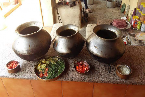 Desi Kalika Hut