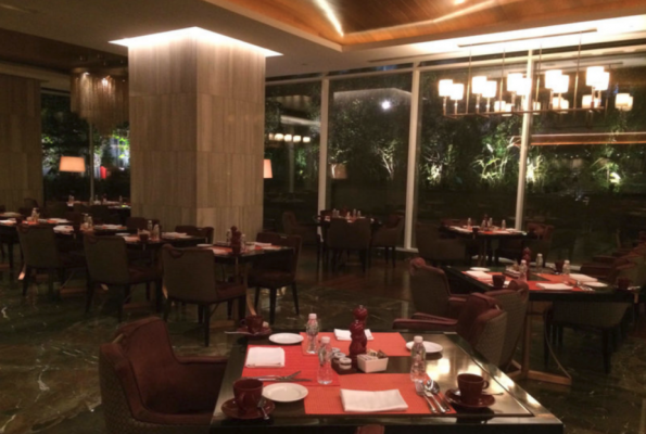 Shangri La Hotel Bangalore | B Cafe Of Shangri La Hotel Bangalore In ...