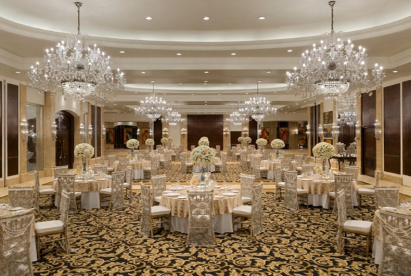 Lobby Lounge at Shangri La Hotel Bangalore