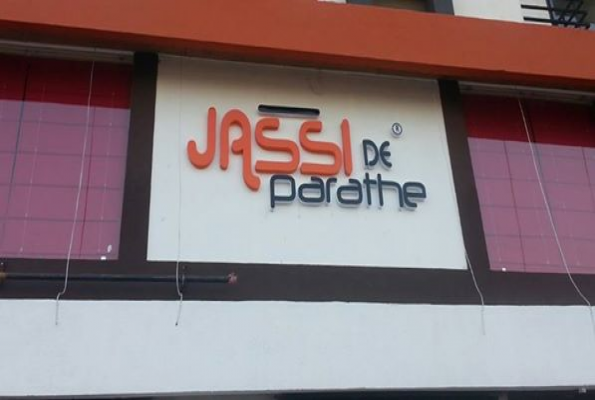 Jassi De Parathe Odhav