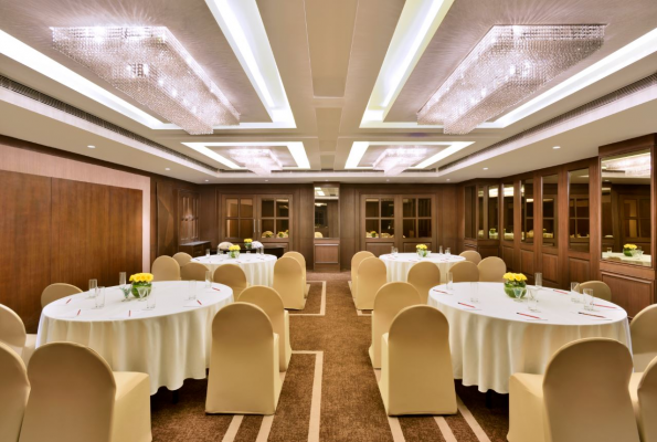 CHAMBERS 1 at Radisson Blu Atria Bengaluru