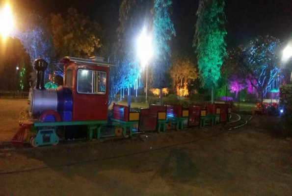 Dwarka Garden Restaurant 3