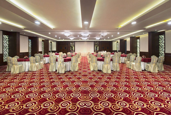 The Grand Magrath Hotel