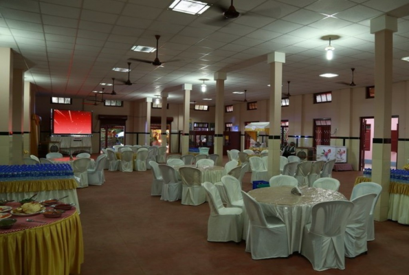Abhimaani Inn And Convention Center