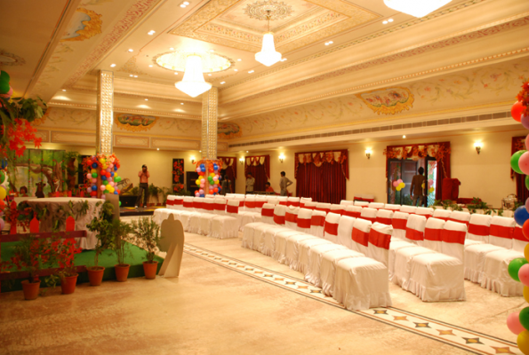 Banquet I at Cheel Gadi