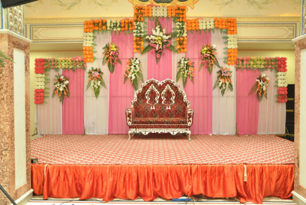 Banquet I at Cheel Gadi