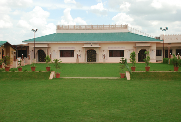 Lawn Area at Cheel Gadi