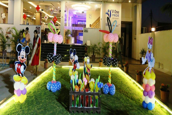 THE VRINDA LAWN at V One Pride