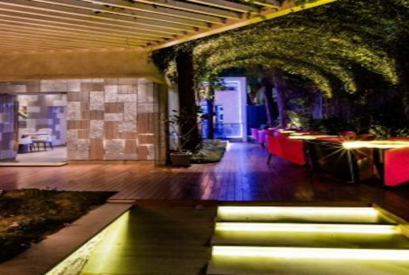 B Kitchen And Bar