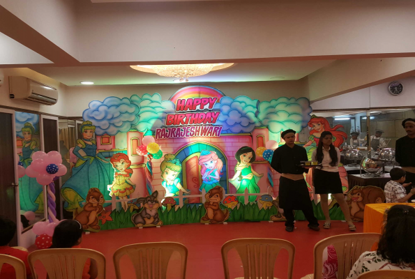 The Earth Banquets