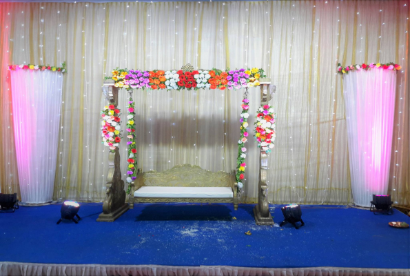 Nidhivan Lawn