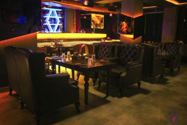 Villian Cafe