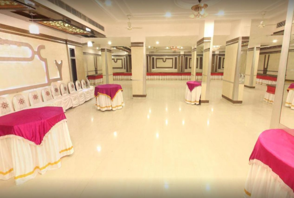 Basant Hall 1 at Hotel Chandra Inn