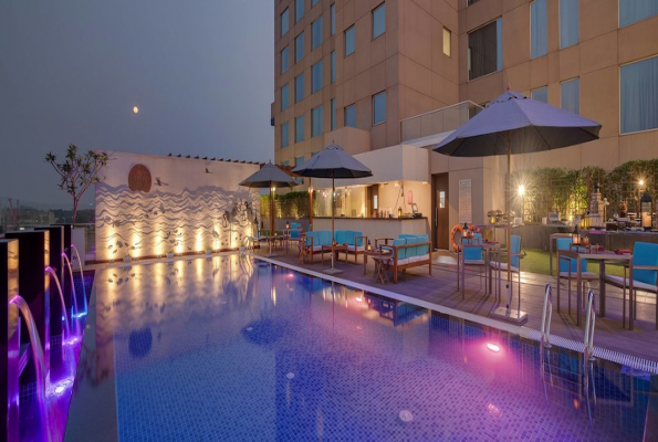 Aqua Terrace at Courtyard By Marriott