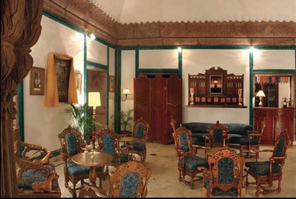 Bar Lounge at WelcomHeritage Bal Samand Lake Palace