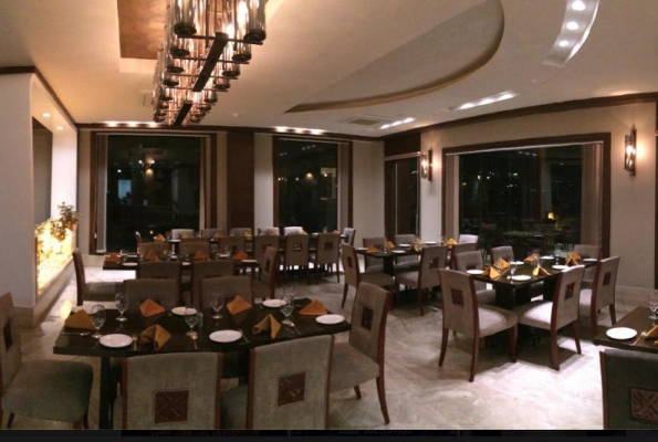 ONYX RESTAURANT at Lariya Resort