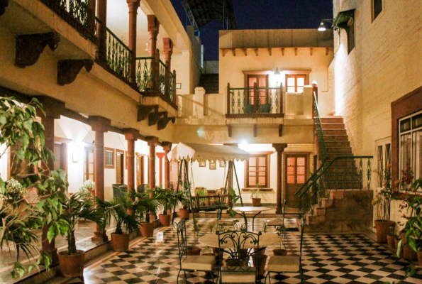 Courtyard at Ratan Vilas