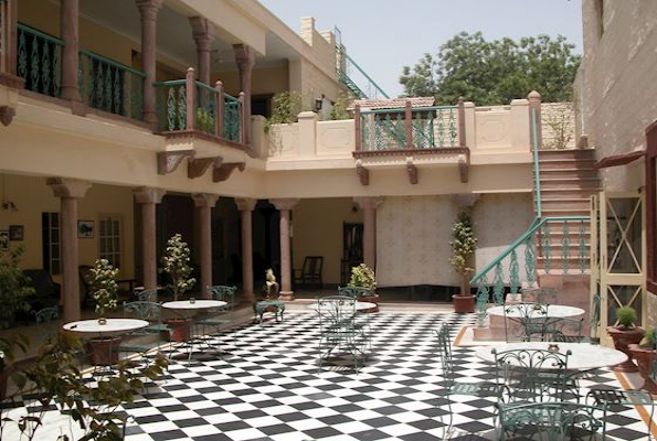 Courtyard at Ratan Vilas