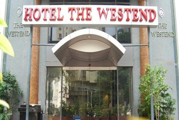 OASIS at Hotel Westend