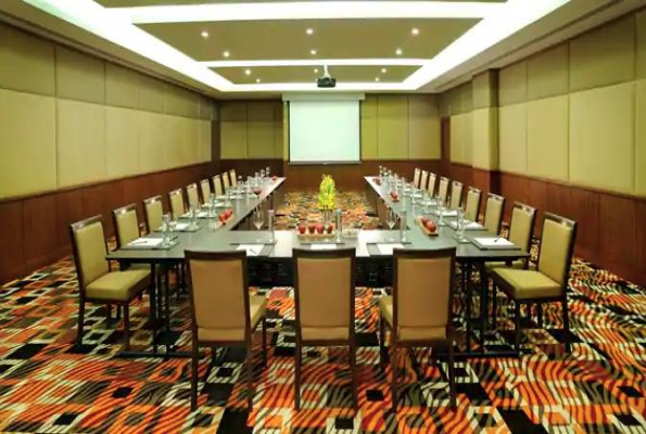 Meeting Room I at Doubletree By Hilton