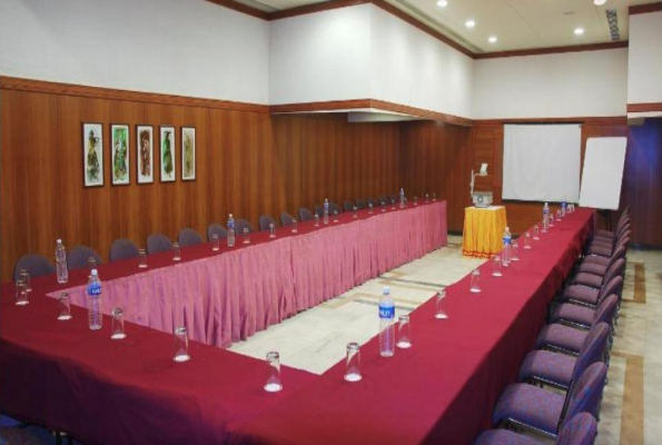 Chamber at Comfort Inn Hotel President