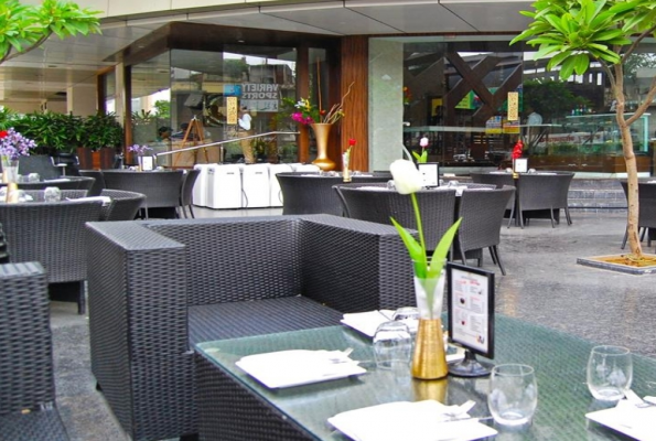 The Veranda at Hotel Gangakashi