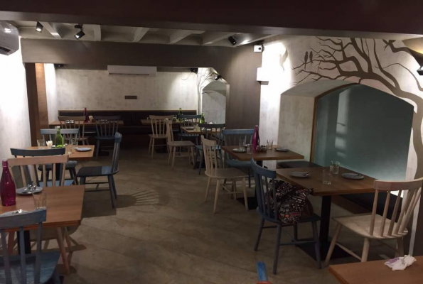 Raisin Restro Cafe