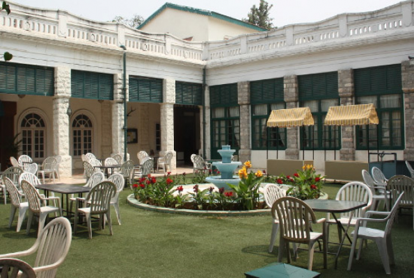 Salon 175 with Lawn at The Bengal Club