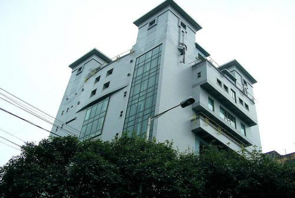 Hindustan Club Ltd 4