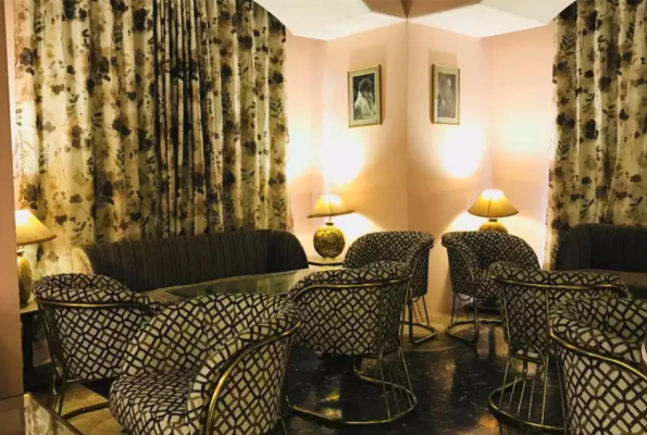 Dress Circle Bar at Hotel Kohinoor Executive