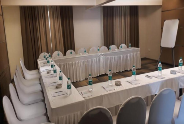 Hotel Utsav Deluxe 3