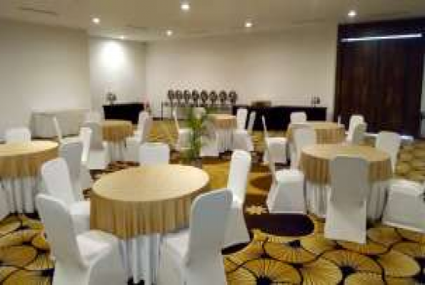 Davanam Sarovar Portico Suites