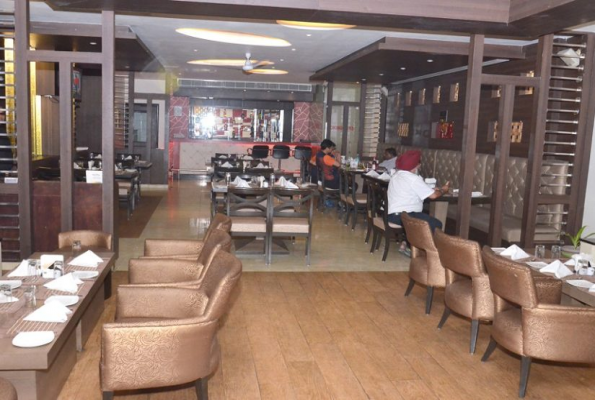 Multi Cuisine Restaurant at Hotel Delite