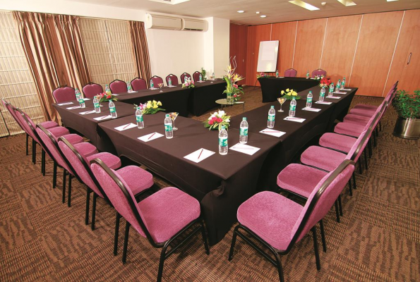 Caspia Hotel