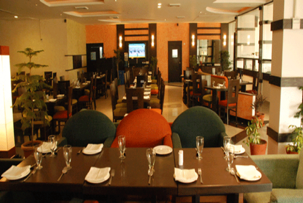Lounge Bar at Noida Golf Course