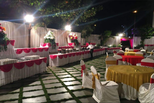 Lawn at Tithee Banquets