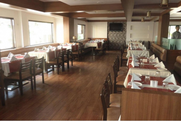 Captain Bar & Restaurant at Hotel Risshi Residency